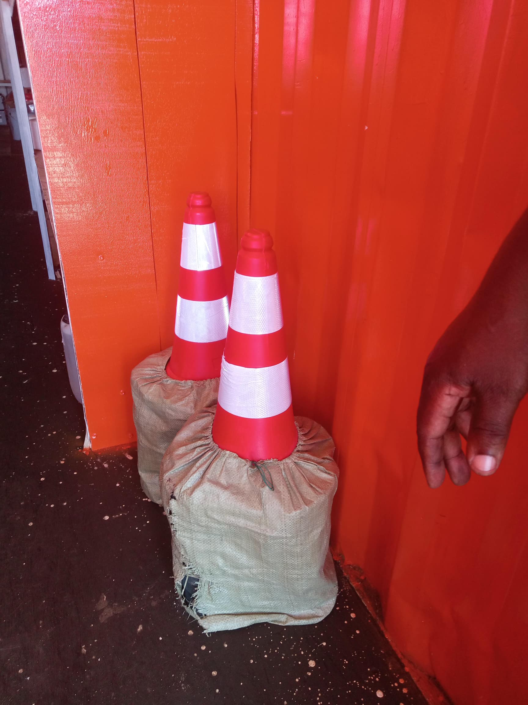 Fourniture de cônes de signalisation pour SGTM